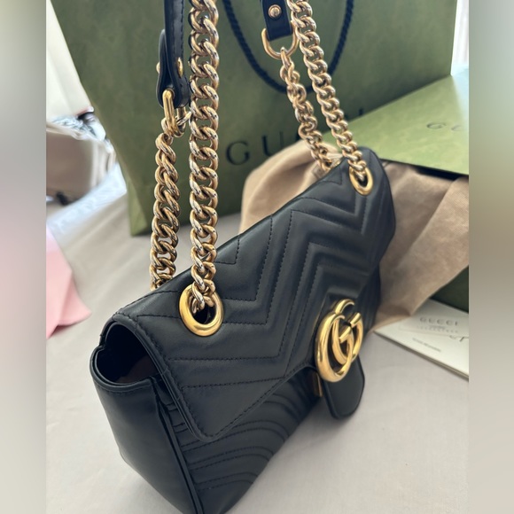 Gucci handbag (Authentic) - Picture 3 of 7